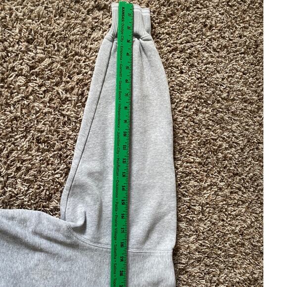 Levi's Red Tab Crew Neck Sweatshirt Medium Gray Crewneck Men - Picture 3 of 7